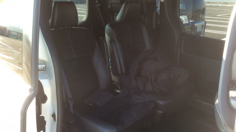 内装後方シート