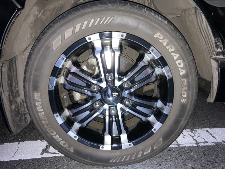 タイヤホイール前