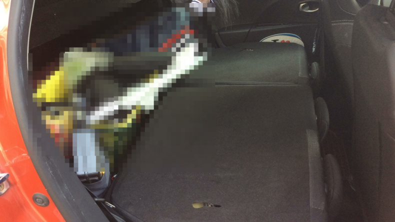 内装後方シート