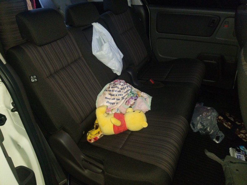 内装後方シート