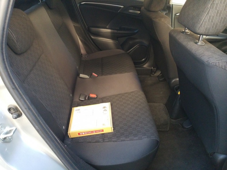 内装後方シート