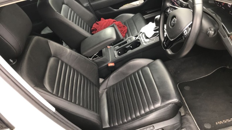 内装前方シート