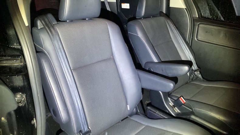 内装後方シート