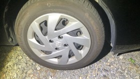 タイヤホイール前