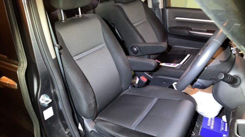 内装前方シート