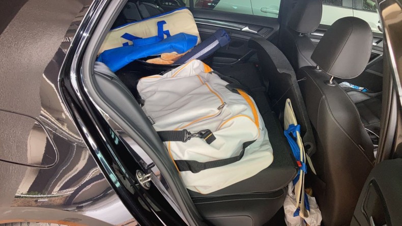 内装後方シート