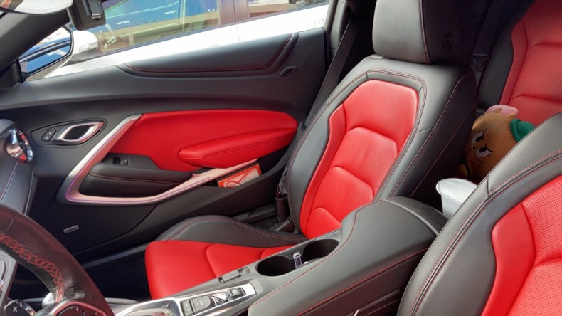 内装後方シート