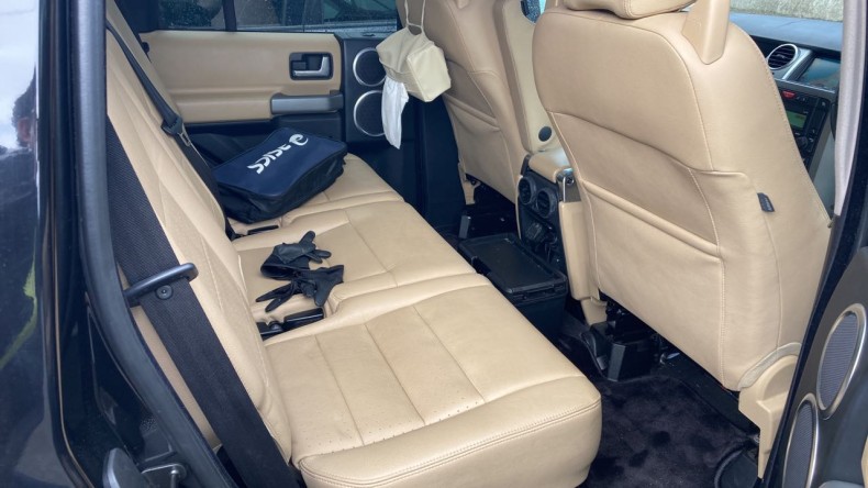 内装後方シート