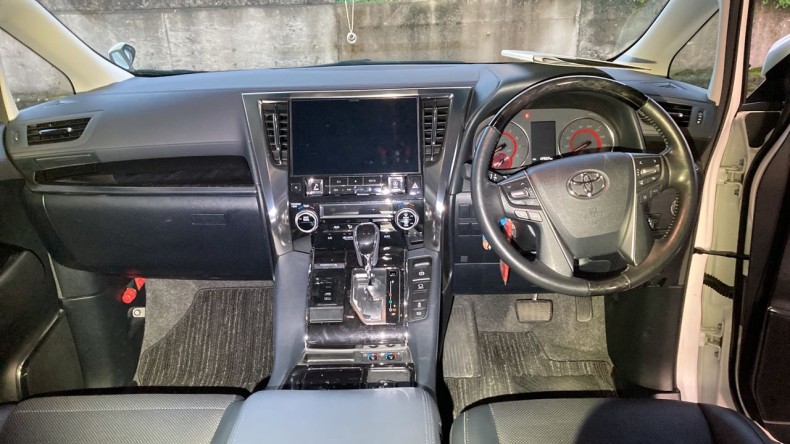 内装インパネ全体