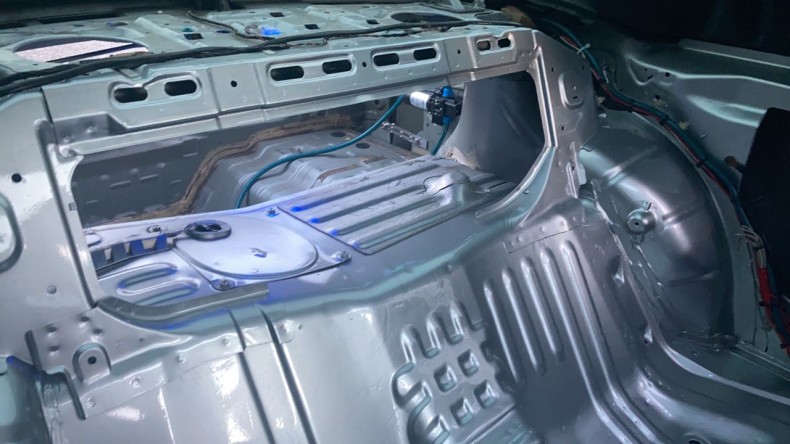 内装後方シート