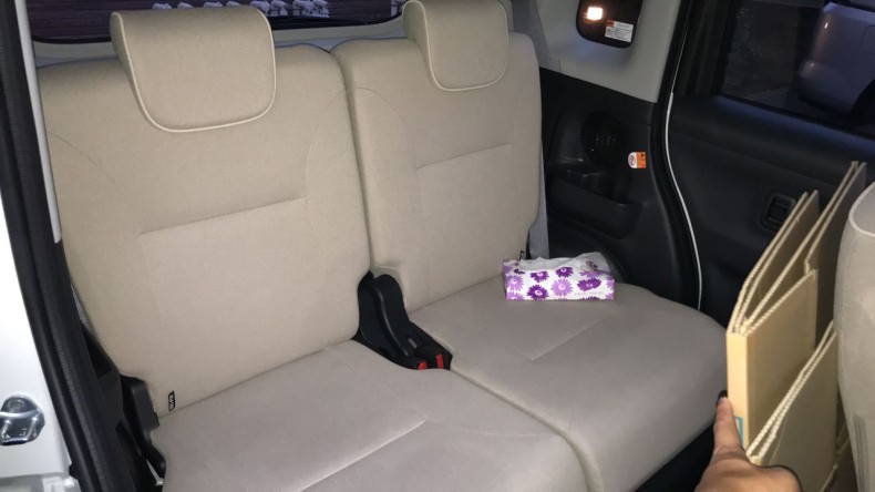 内装後方シート