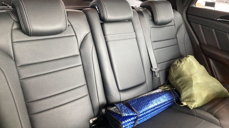 内装後方シート
