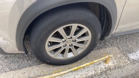 タイヤホイール前