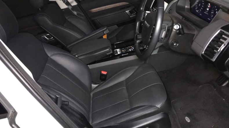 内装前方シート