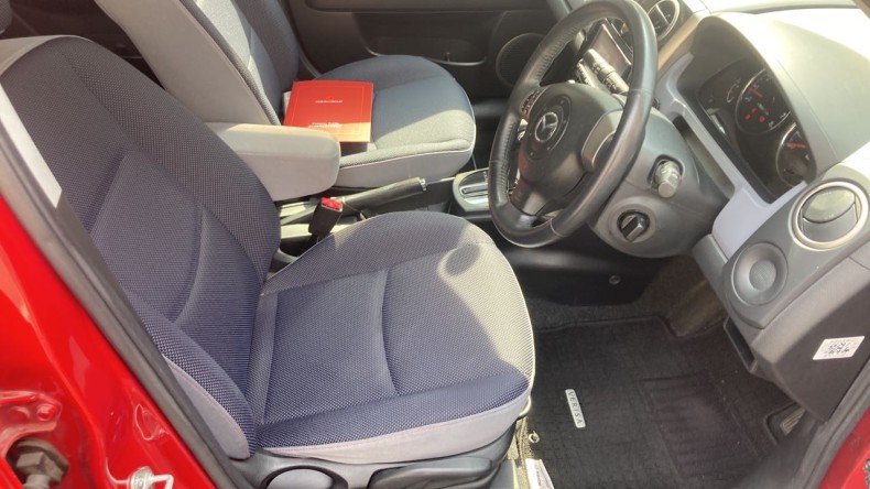 内装前方シート