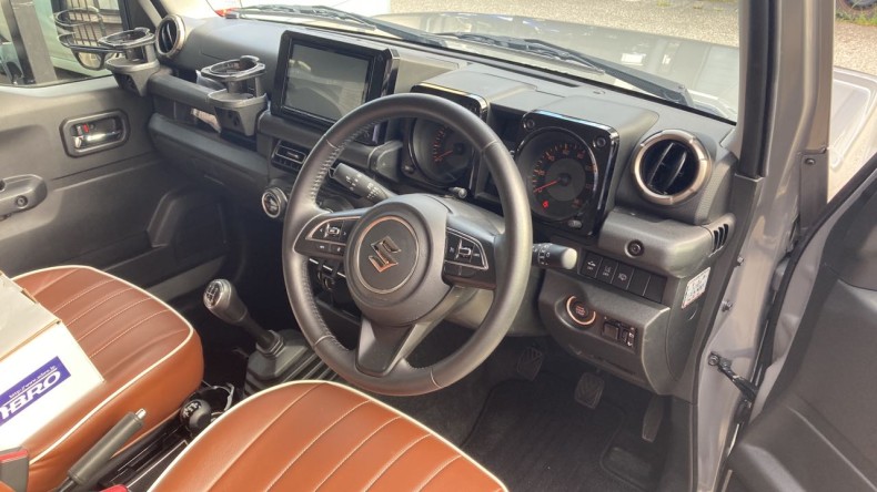 内装インパネ全体