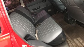 内装後方シート