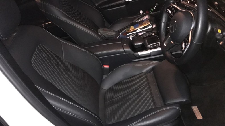 内装前方シート