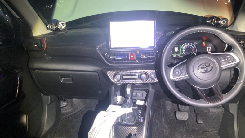 内装インパネ全体