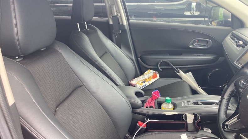 内装前方シート