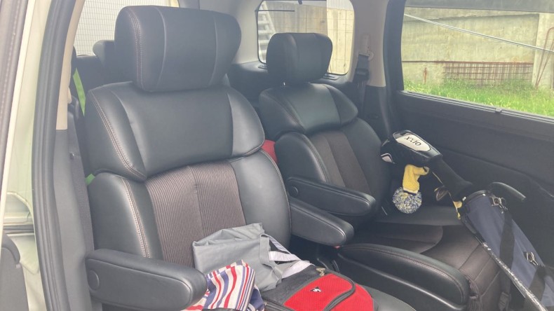 内装後方シート