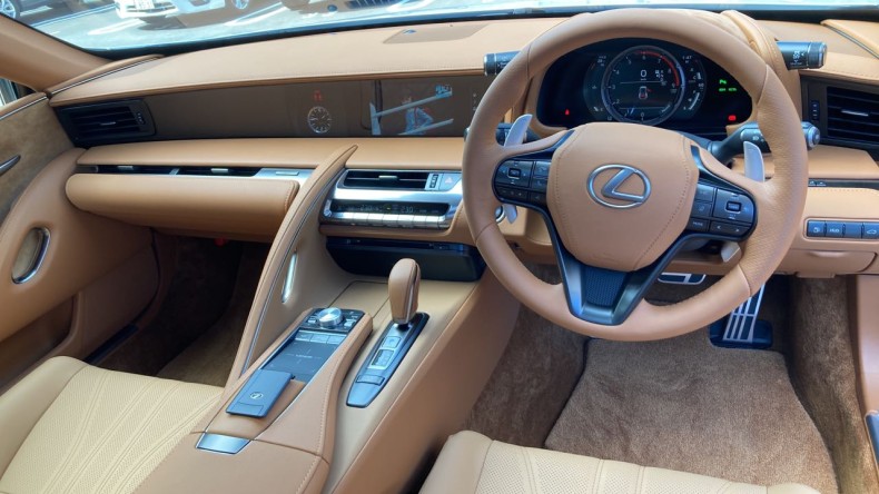 内装インパネ全体