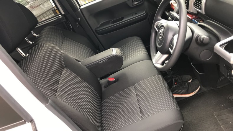 内装前方シート