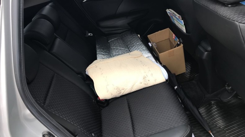 内装後方シート