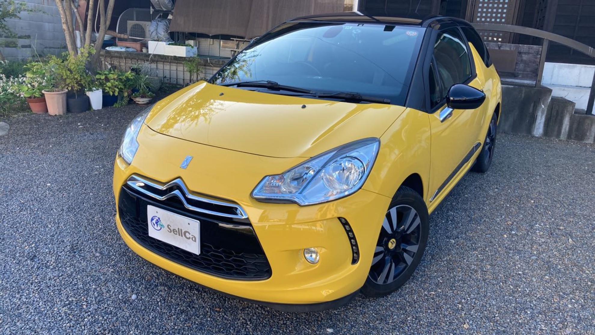 シトロエン　ＤＳ３の車種サムネイル画像