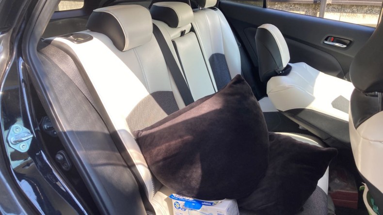 内装後方シート