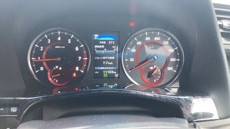 内装メーター