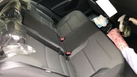 内装後方シート