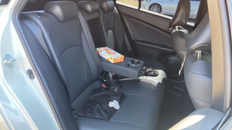 内装後方シート