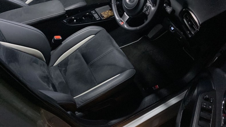 内装前方シート