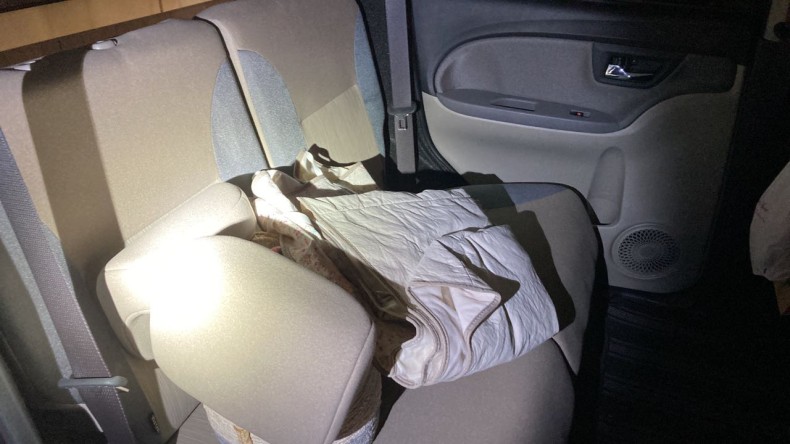 内装後方シート