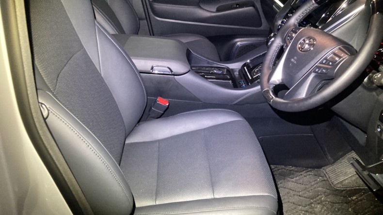 内装前方シート