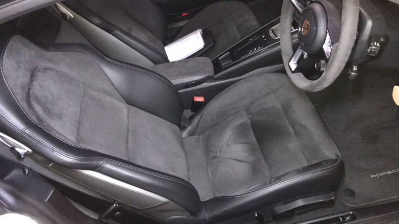 内装前方シート