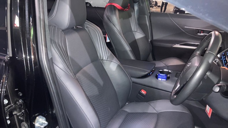 内装前方シート