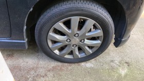 タイヤホイール前