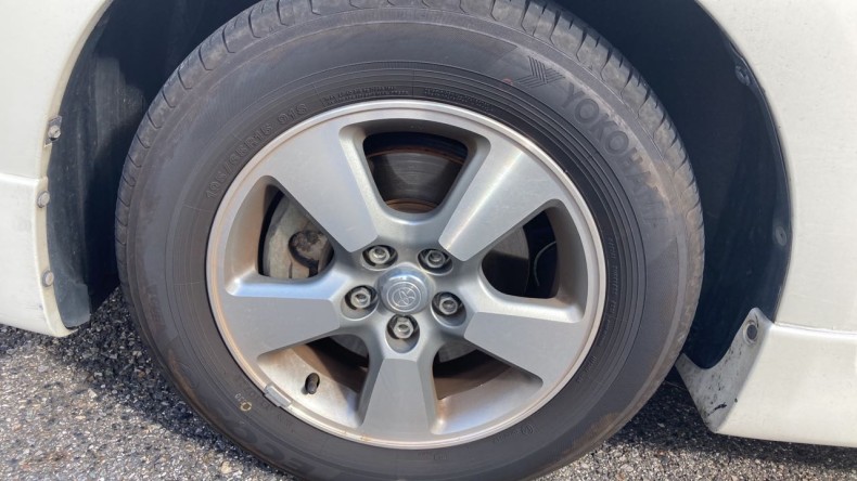 タイヤホイール前