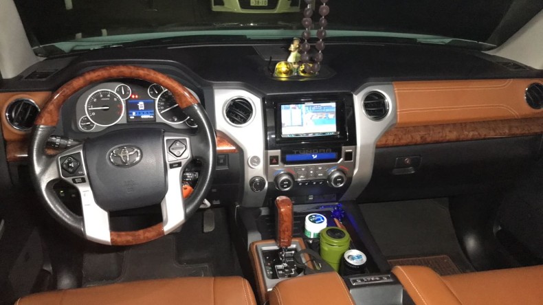 内装インパネ全体