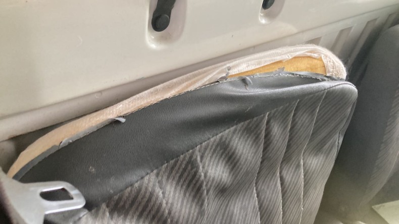 内装後方シート