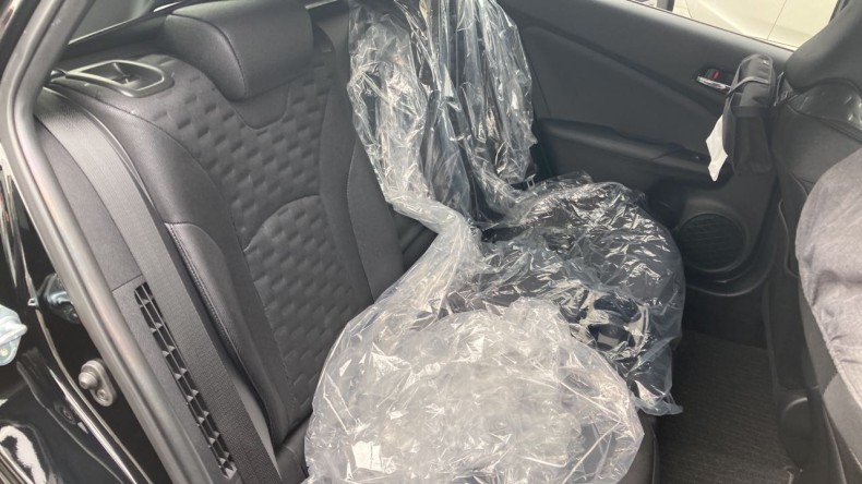 内装後方シート