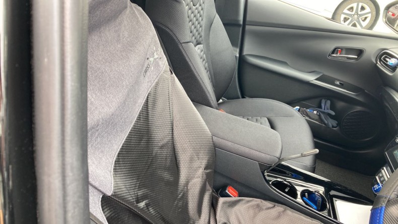 内装前方シート