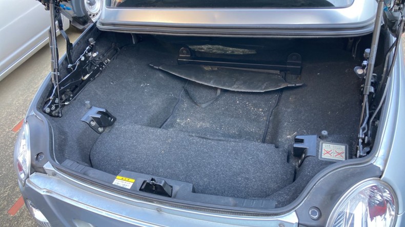 内装トランク