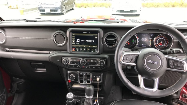 内装インパネ全体