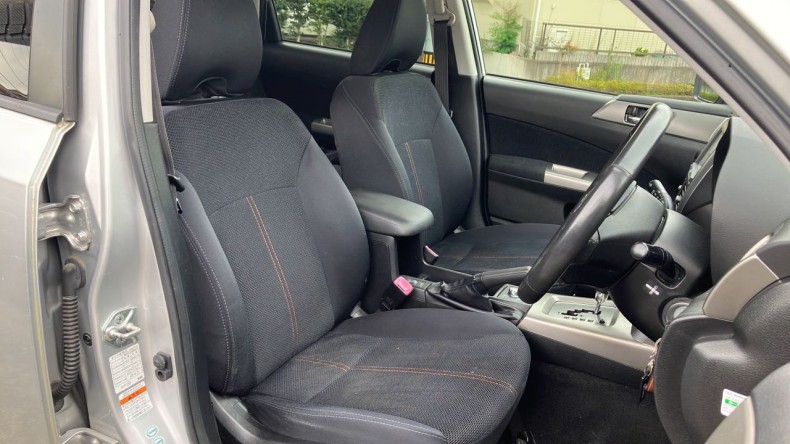 内装前方シート