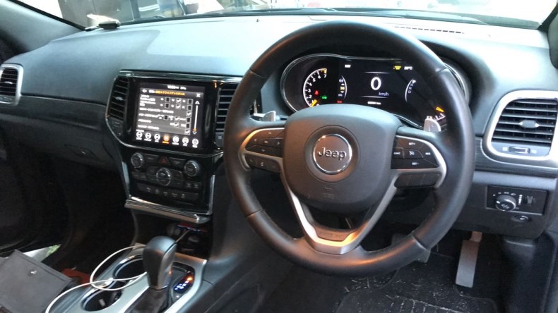 内装インパネ全体