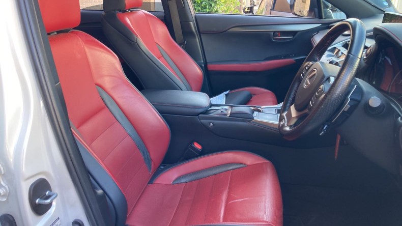 内装前方シート