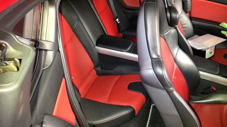 内装後方シート